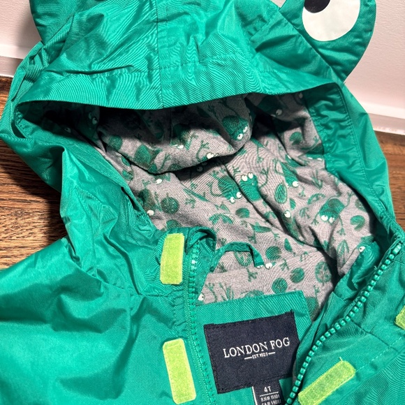 Kids London Fog Raincoat - Picture 3 of 3